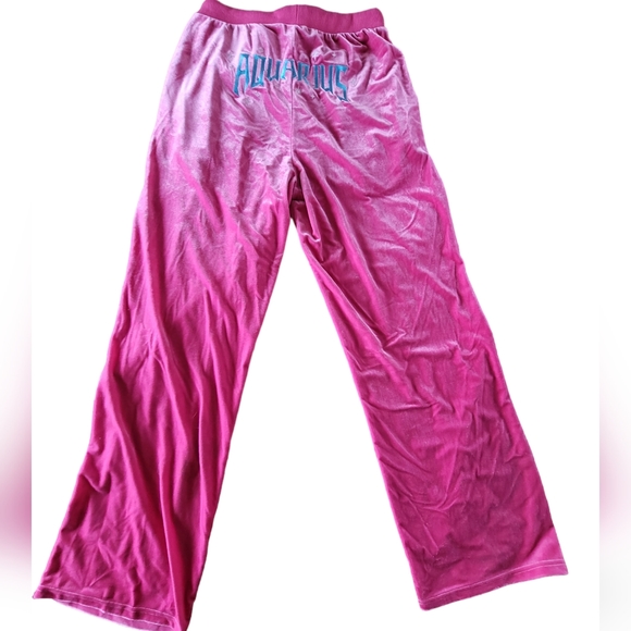 Pink Aquarius Two Piece Lounge Set - Picture 5 of 8